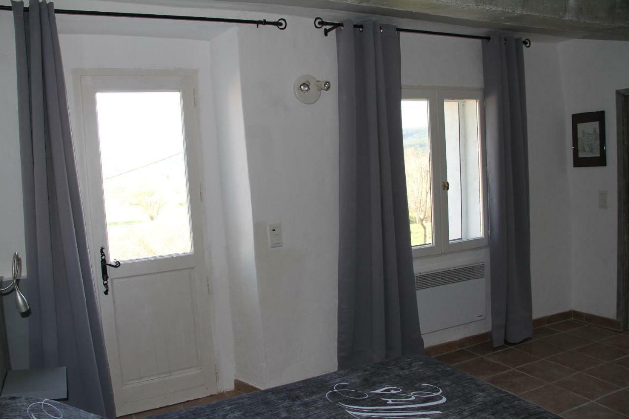 Bed and Breakfast Les Vingalieres Salernes Exteriér fotografie